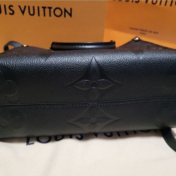 Authentic NWT Louis Vuitton Monogram Onthego PM. Never Used - Picture 3 of 9
